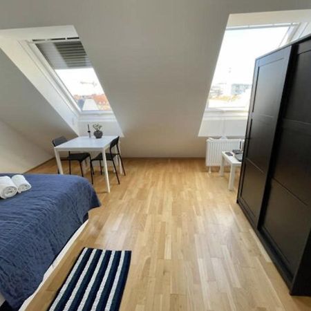 Eca Rooftop Live - Private Rooms & Serviced Apartments Vienna Esterno foto