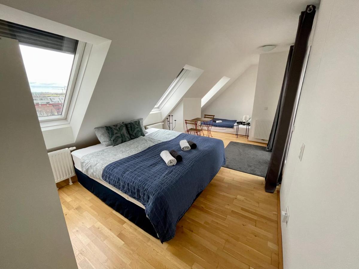 Eca Rooftop Live - Private Rooms & Serviced Apartments Vienna Esterno foto